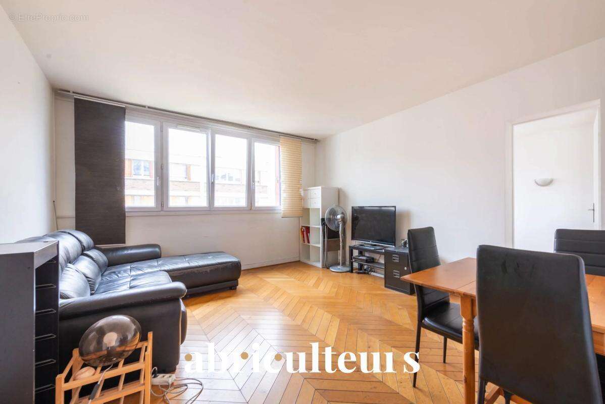 Appartement à COLOMBES