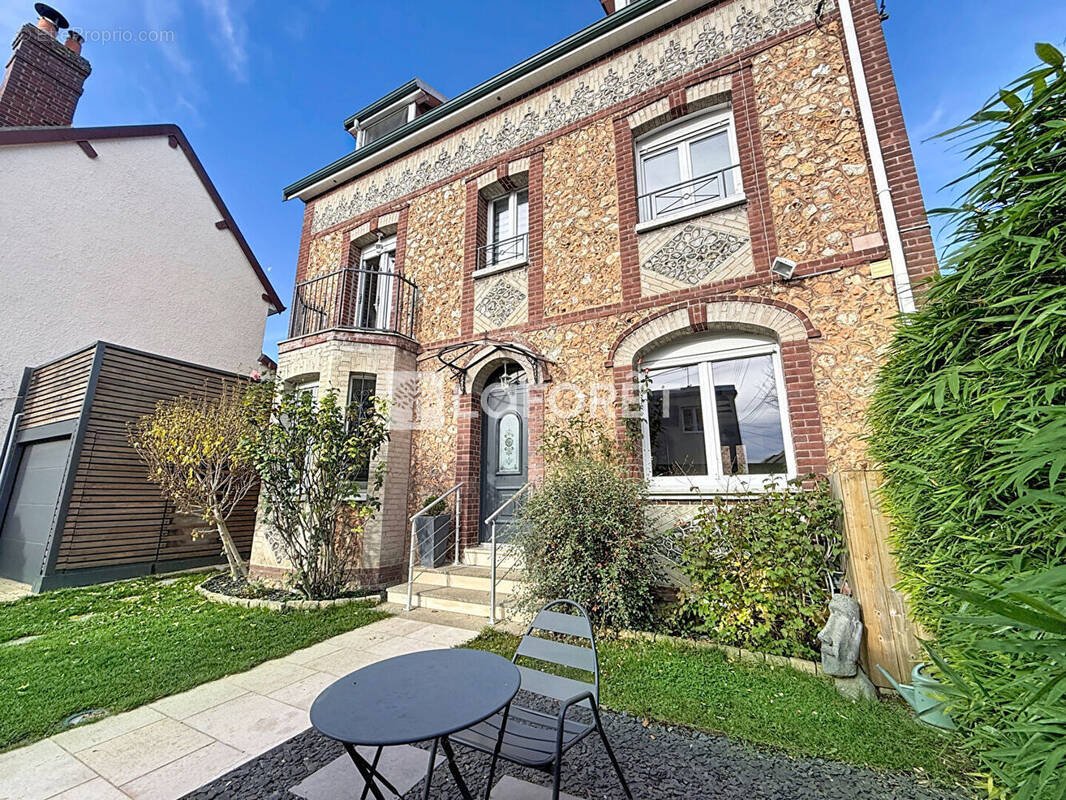 Maison à SOTTEVILLE-LES-ROUEN