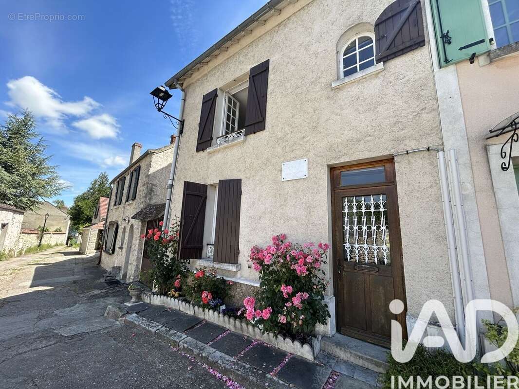 Photo 3 - Maison à VETHEUIL