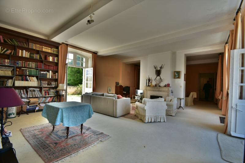 Maison à SAINT-JEAN-D&#039;ANGELY