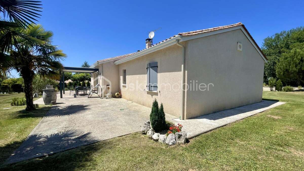 Maison à LALINDE