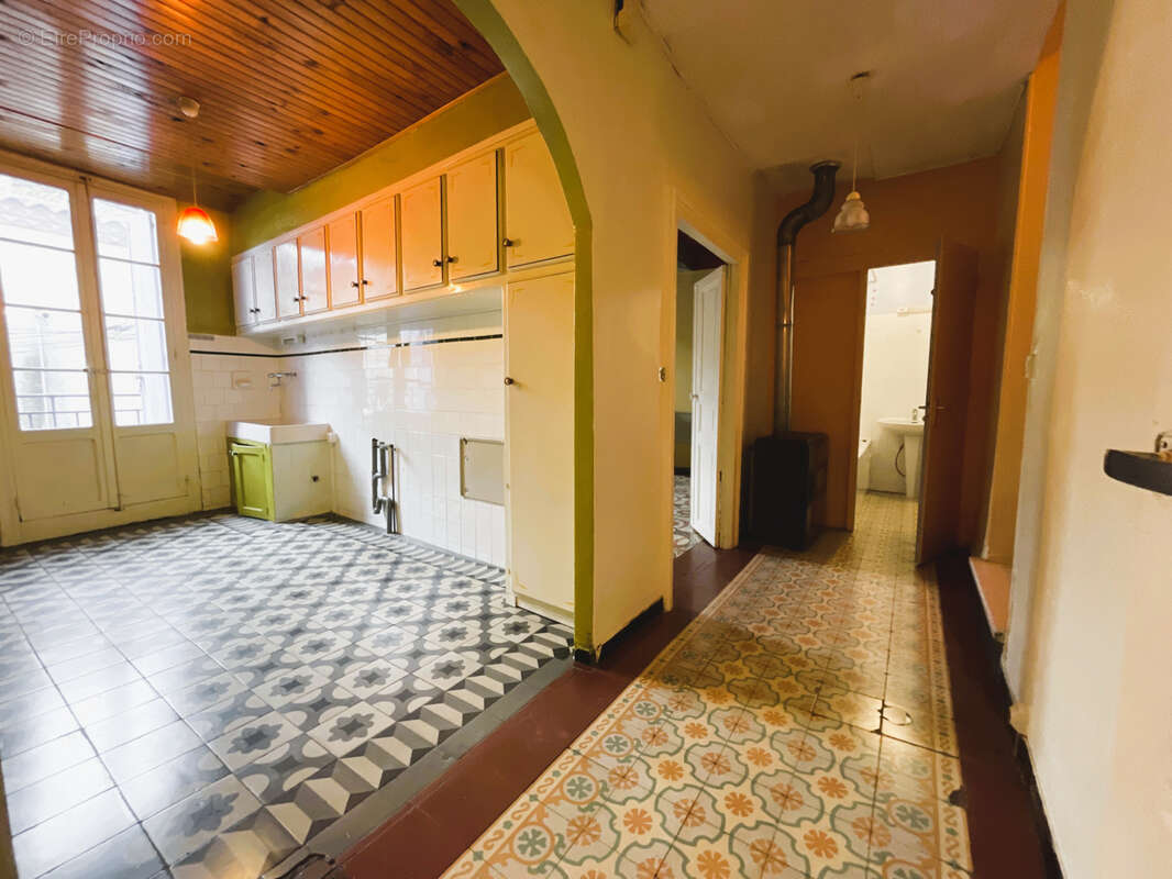 Maison à VILLEVEYRAC