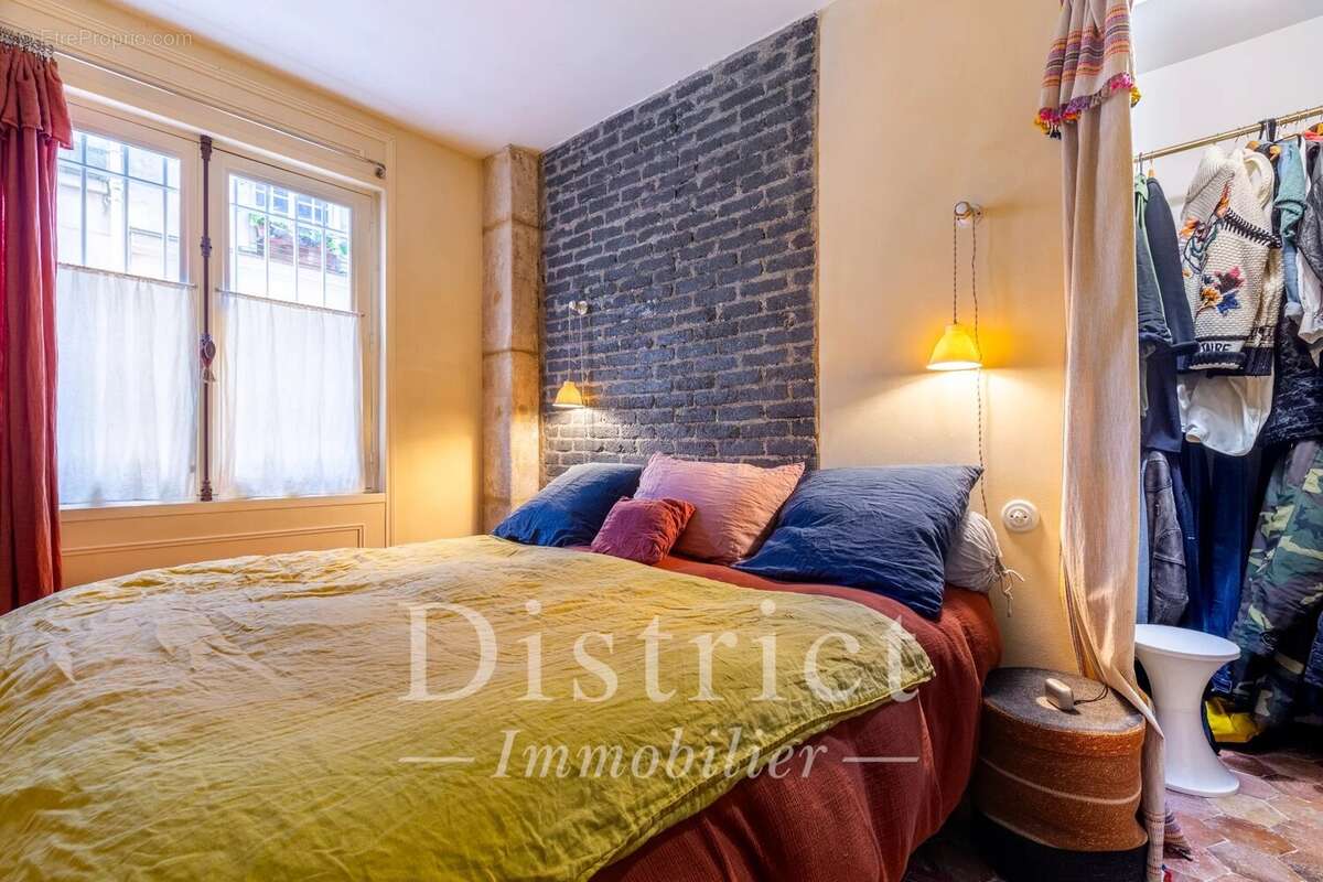 Appartement à PARIS-4E