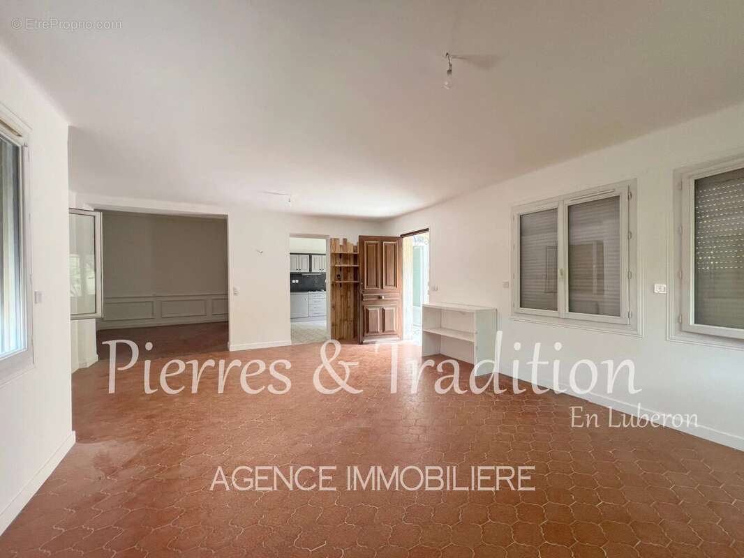 Appartement à APT