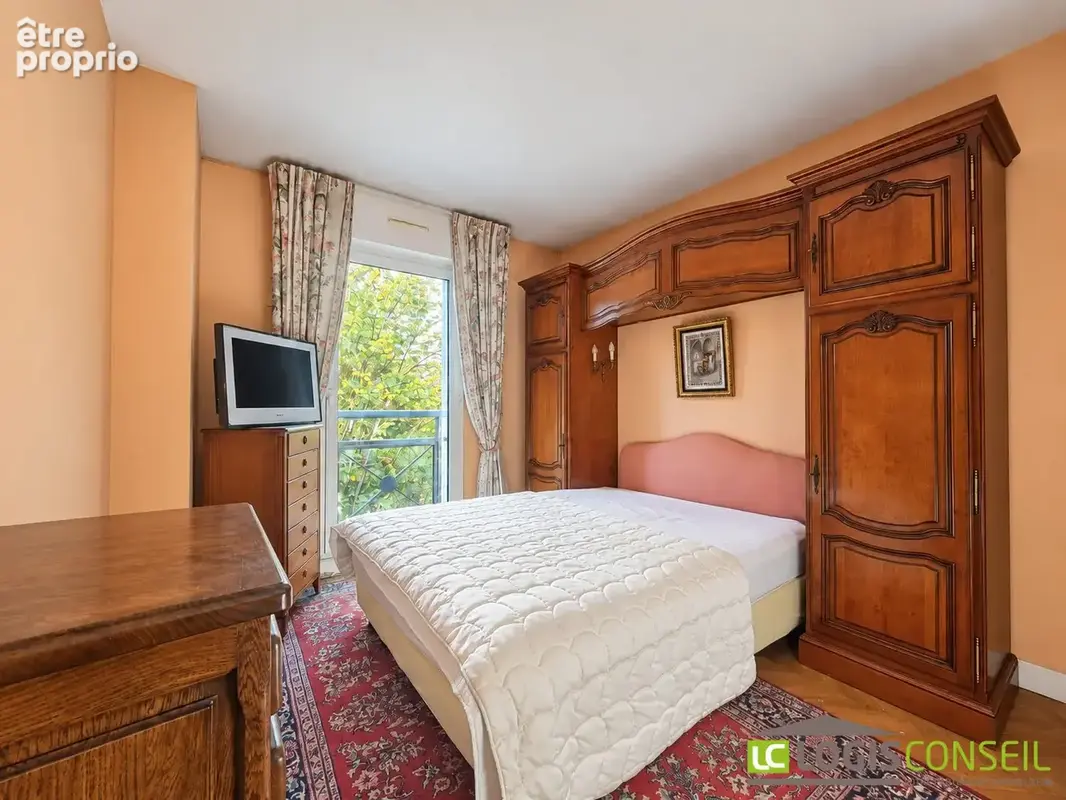 Appartement 3 pièces 63 m² à vendre à Chatillon (92320) - photo 4