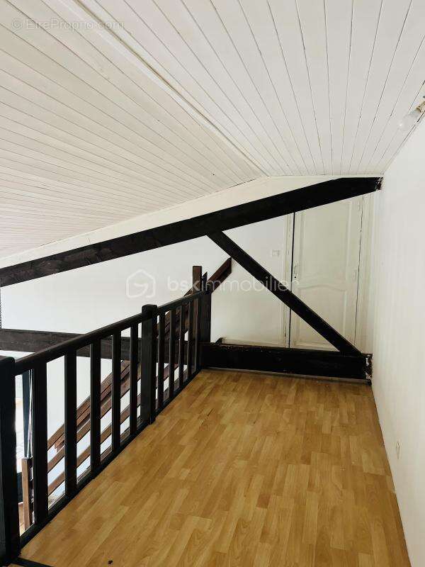 Appartement à MORESTEL