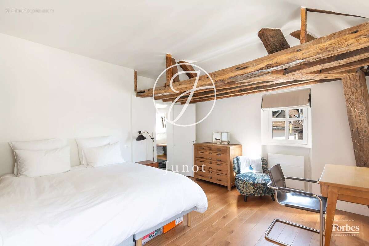 Paris 18e - MONTMARTRE - Duplex - 54,11m² Carrez - 2 pièces - Exposition sud-ouest - Jardin - photo 10