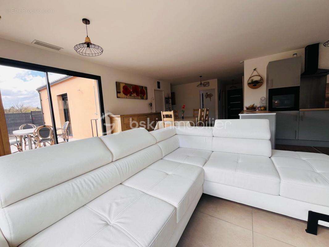 Maison à CAZEDARNES