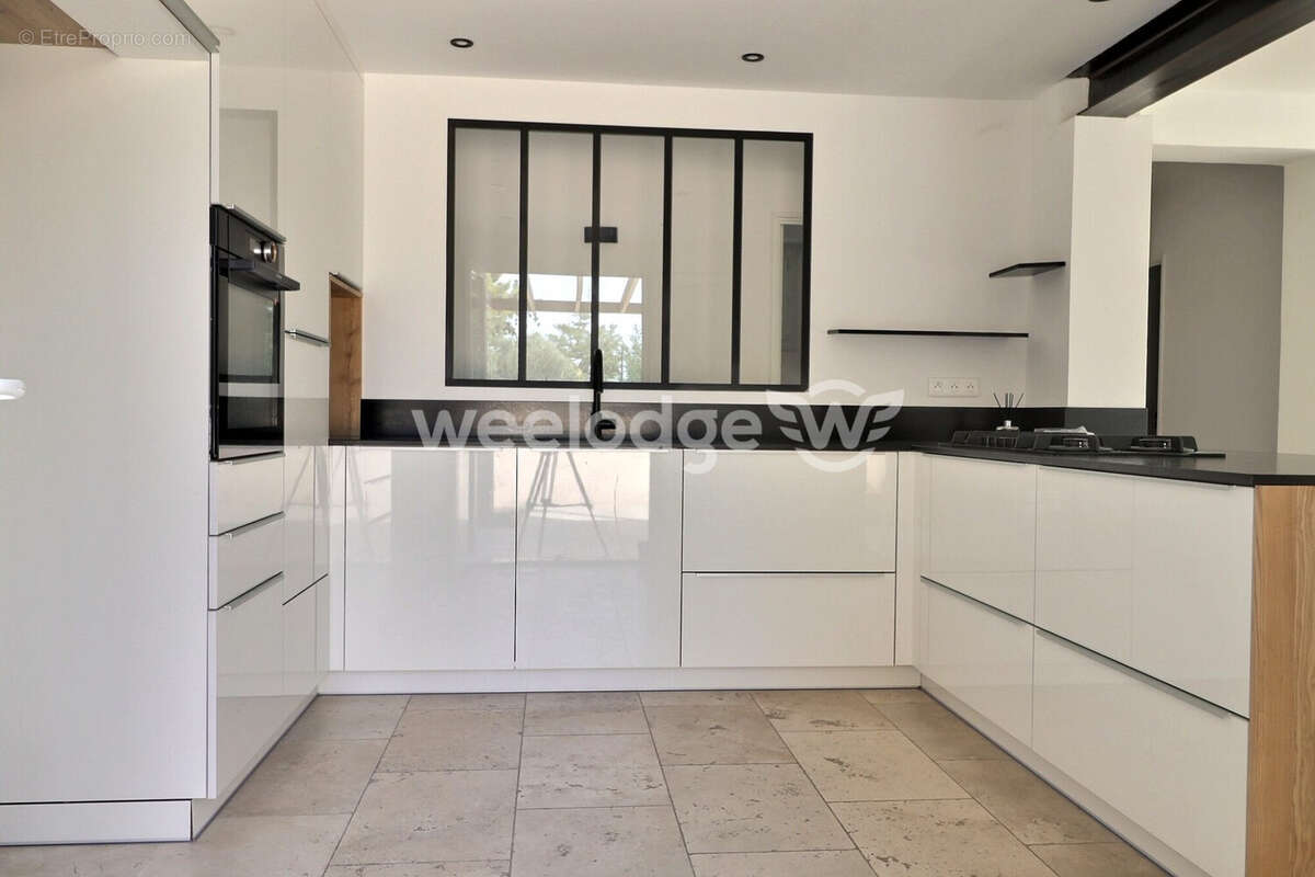 Maison à SAINT-CHAMAS