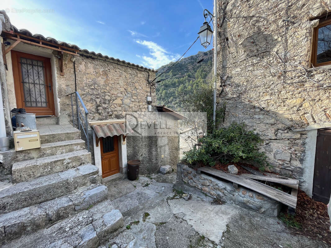 Appartement à UTELLE