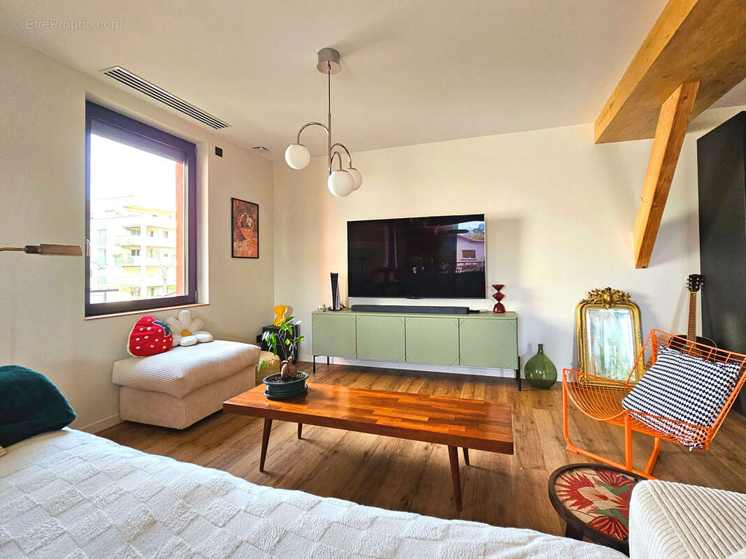 Appartement à CHARNAY-LES-MACON