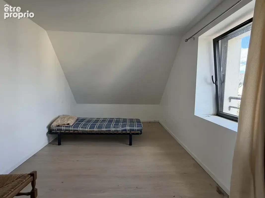 Maison 100 m² à Saint-Martin-Des-Champs  - photo 8