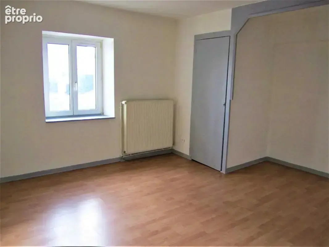 Immeuble de 430 m2 habitables composé de 4 appartements à Vesoul 70000  au prix de 197 900 Euros - photo 10