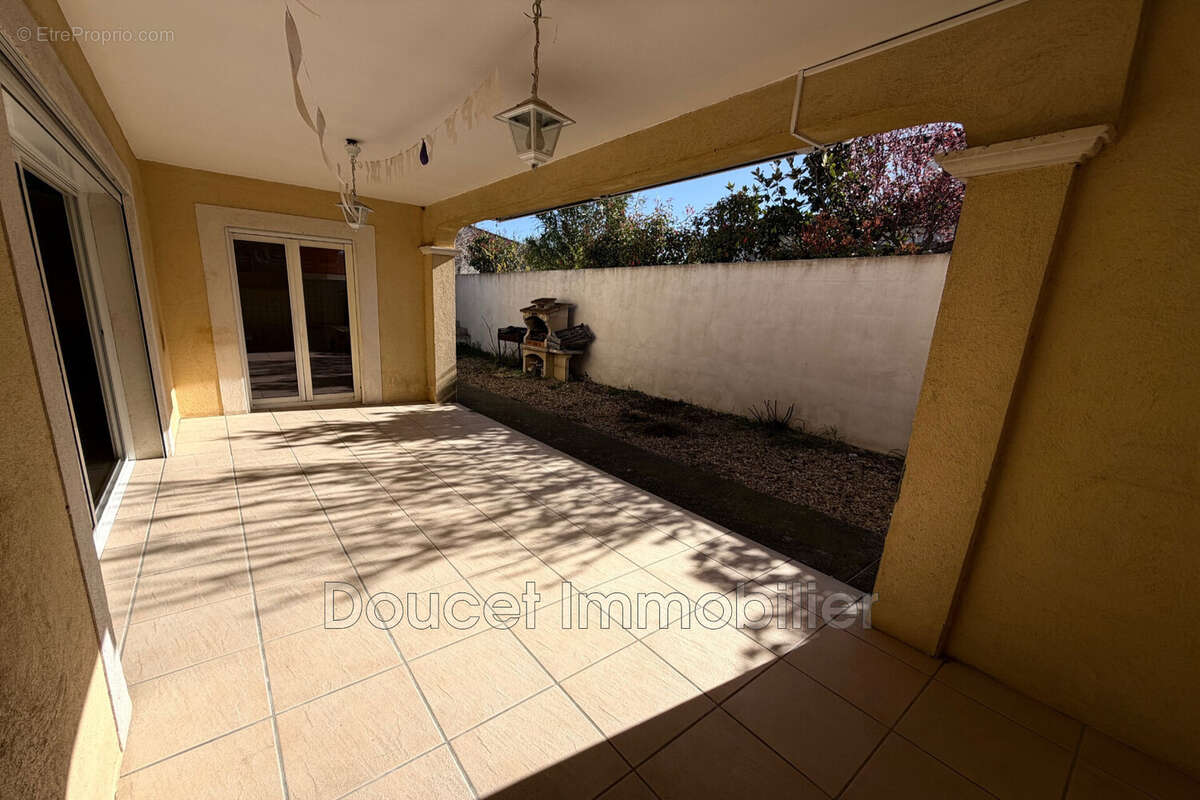 Maison à LIGNAN-SUR-ORB