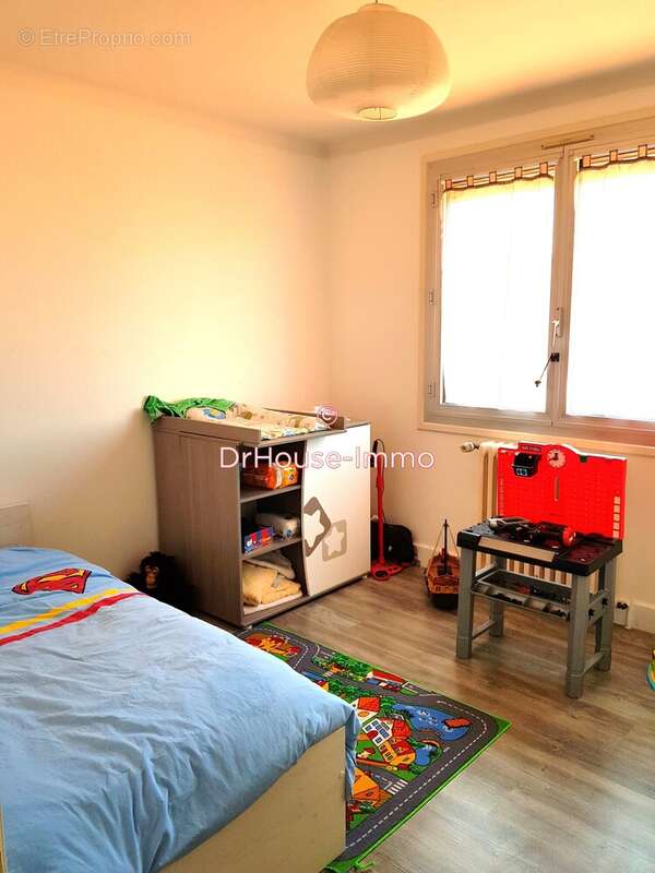 Maison à SAINT-SEBASTIEN-SUR-LOIRE