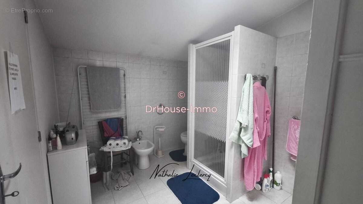 Maison 130 m² à Castillon-La-Bataille  - photo 8