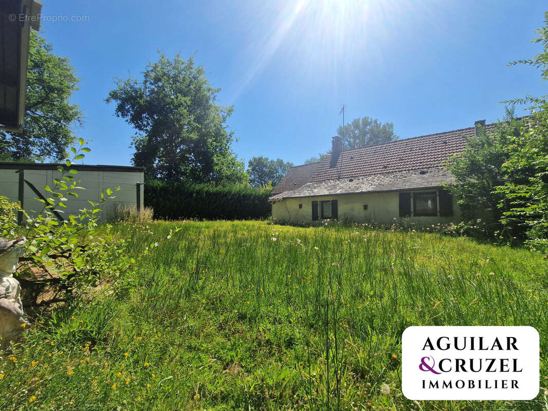 Maison solognote de plain-pied avec garage et dépendances   Neuvy-sur-Barangeon - photo 10