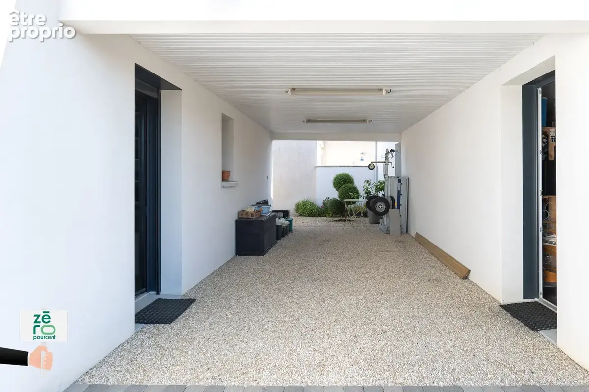Ensemble immobilier récent de plain-pied à Saint-Michel-en-l’Herm   Maison de 110 m2 et logement indépendant - photo 28