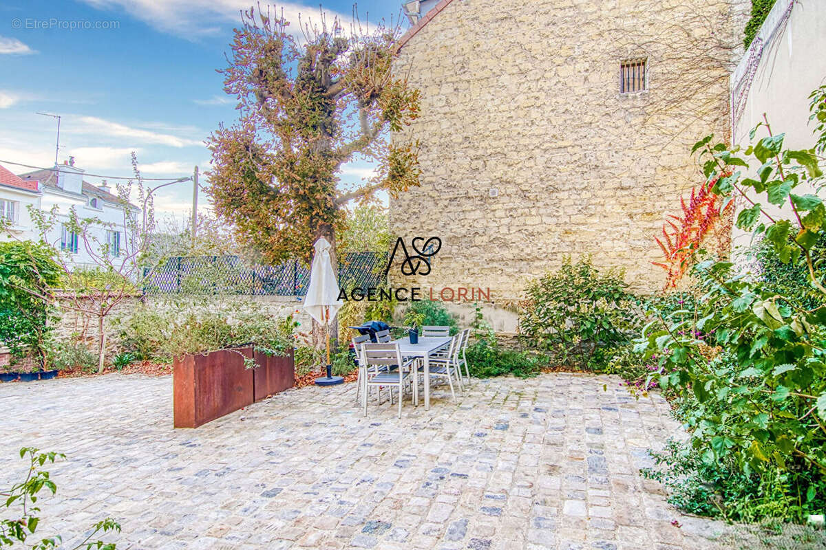 Appartement à LE VESINET