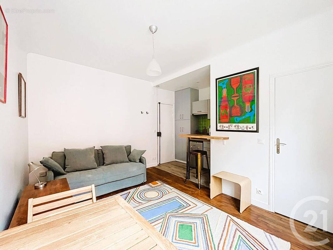 Appartement à PARIS-14E