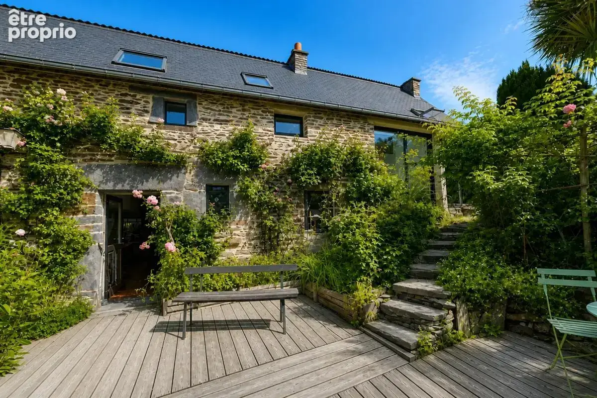 Maison à CARENTOIR