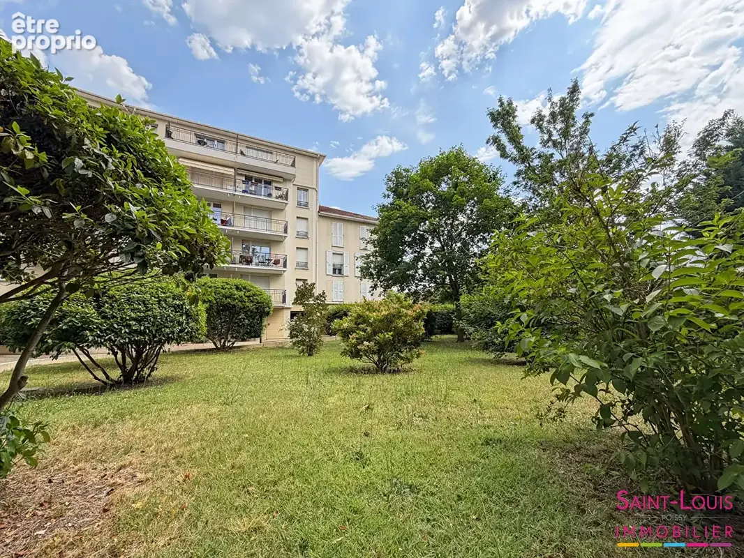 POISSY Beau 3 pièces avec balcon et parking, proche forêt et RER - photo 3