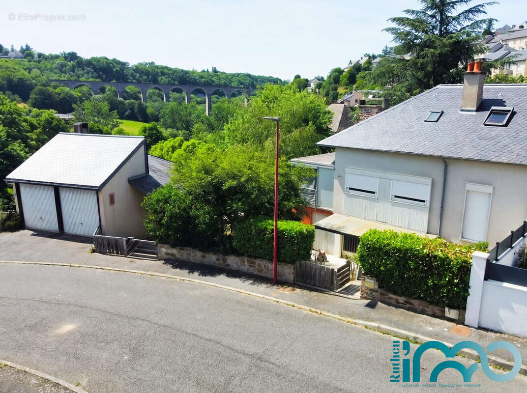 Maison 169 m² à Rodez  - photo 2
