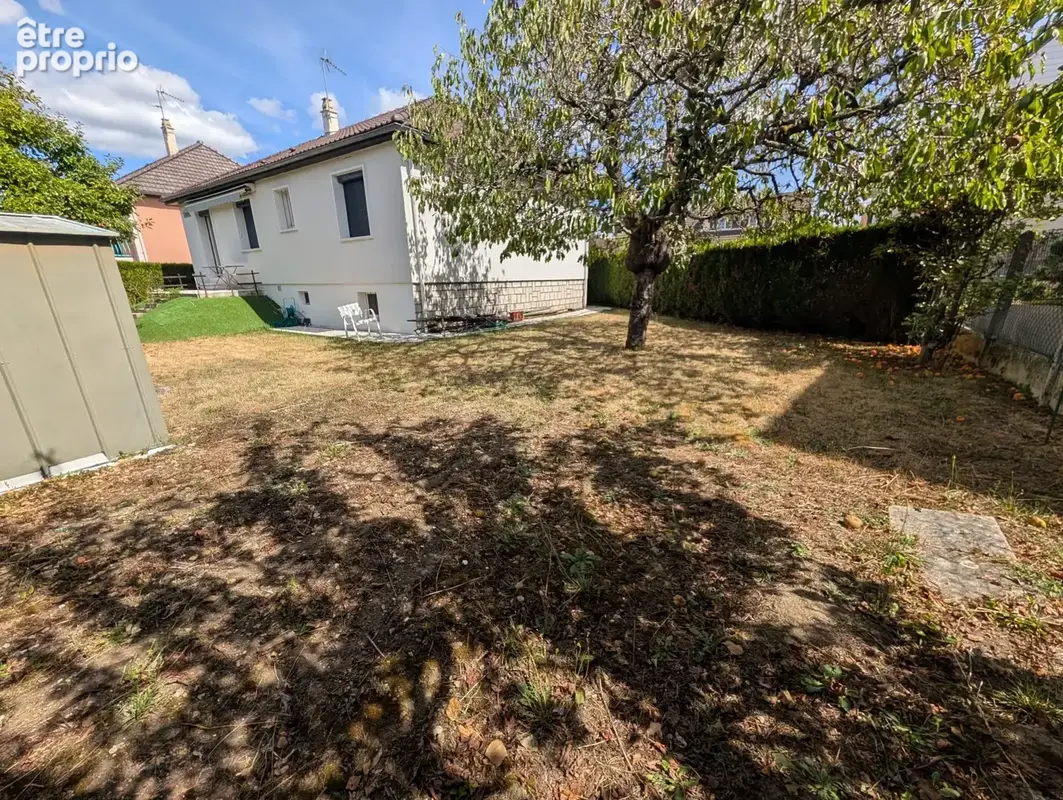 Maison 5 pièces 86 m² à vendre à Les Clayes-Sous-Bois (78340) - photo 2