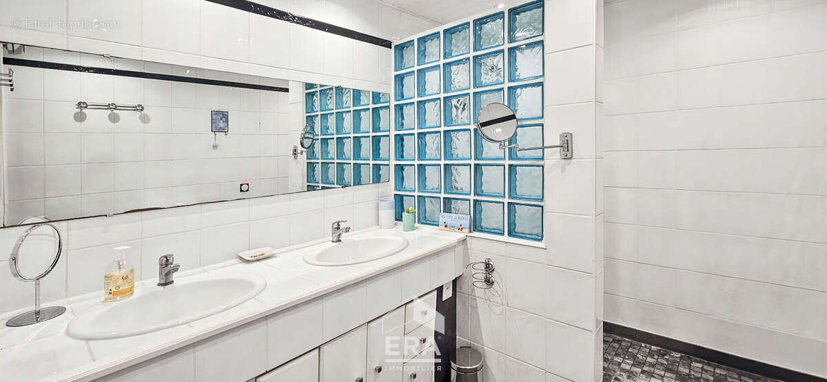 Maison à BLANQUEFORT