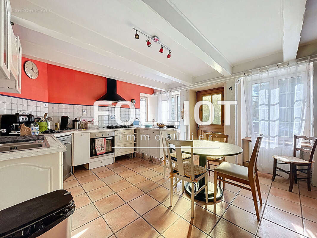 Maison à SAINT-SAUVEUR-LA-POMMERAYE