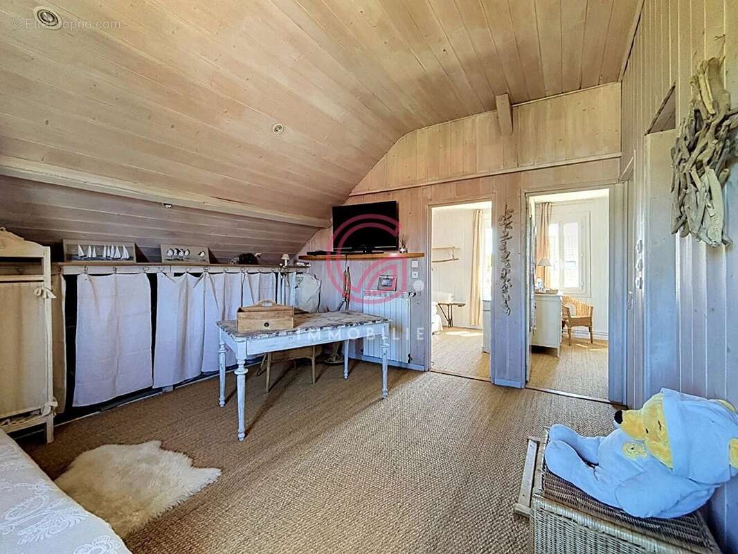 Maison d'exception à Biscarrosse : un havre de paix entre ciel et terre - photo 13