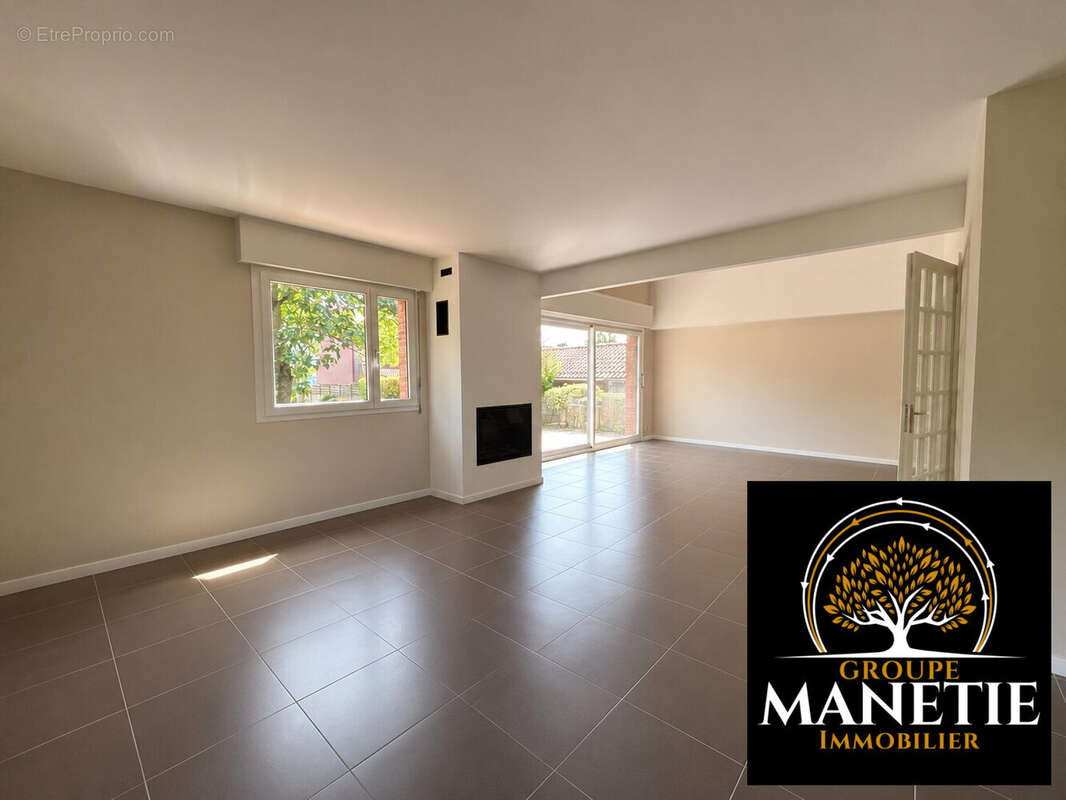 Maison 210 m² à Dainville  - photo 3