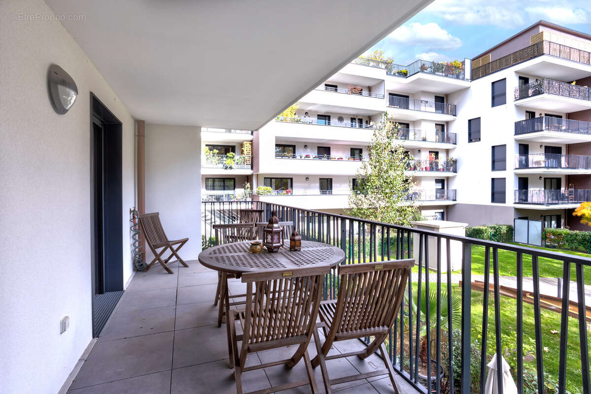 Appartement à LE PLESSIS-ROBINSON