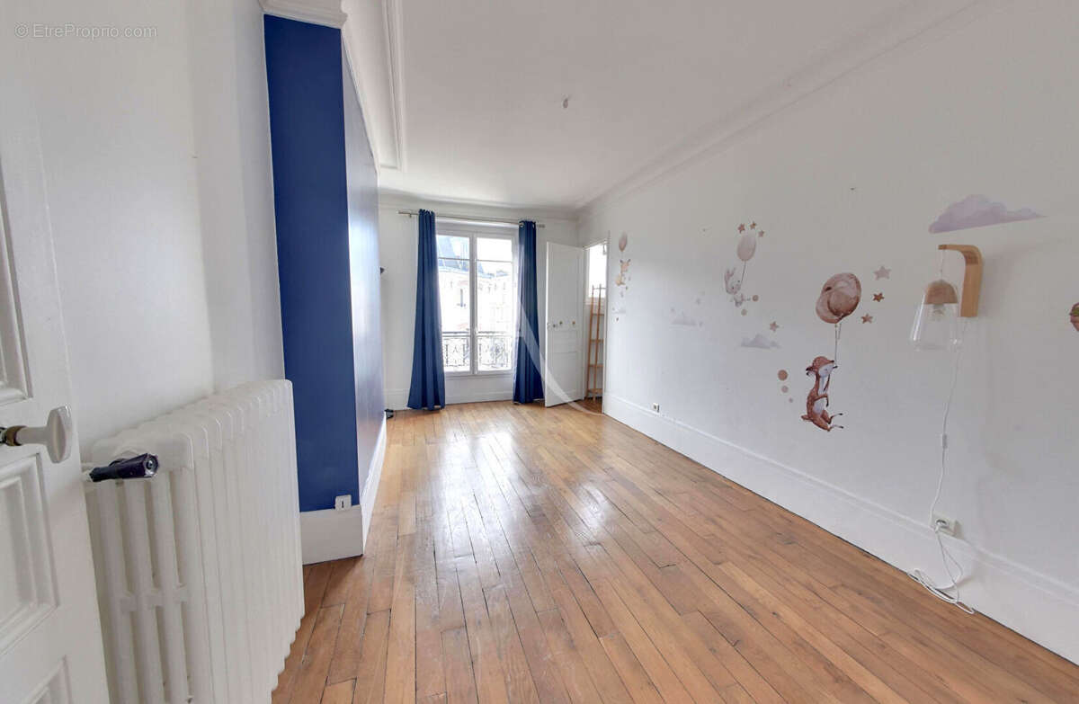 Appartement à PARIS-10E