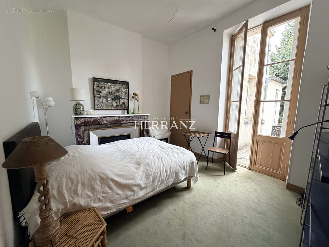 Bordeaux Chartrons Maison bourgeoise 381m2 6 chambres Jardin 420m2 - photo 9