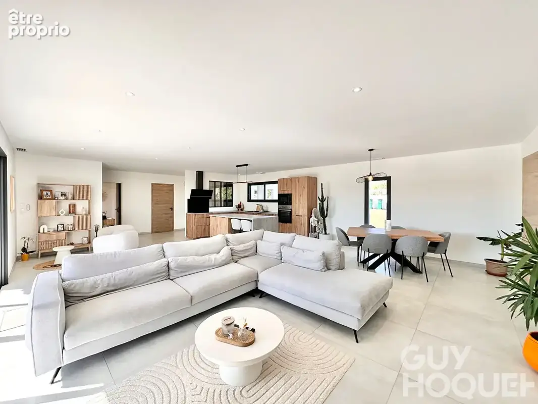 Maison contemporaine de 143 m² avec piscine et vue Pyrénées sur ORTHEZ - photo 5