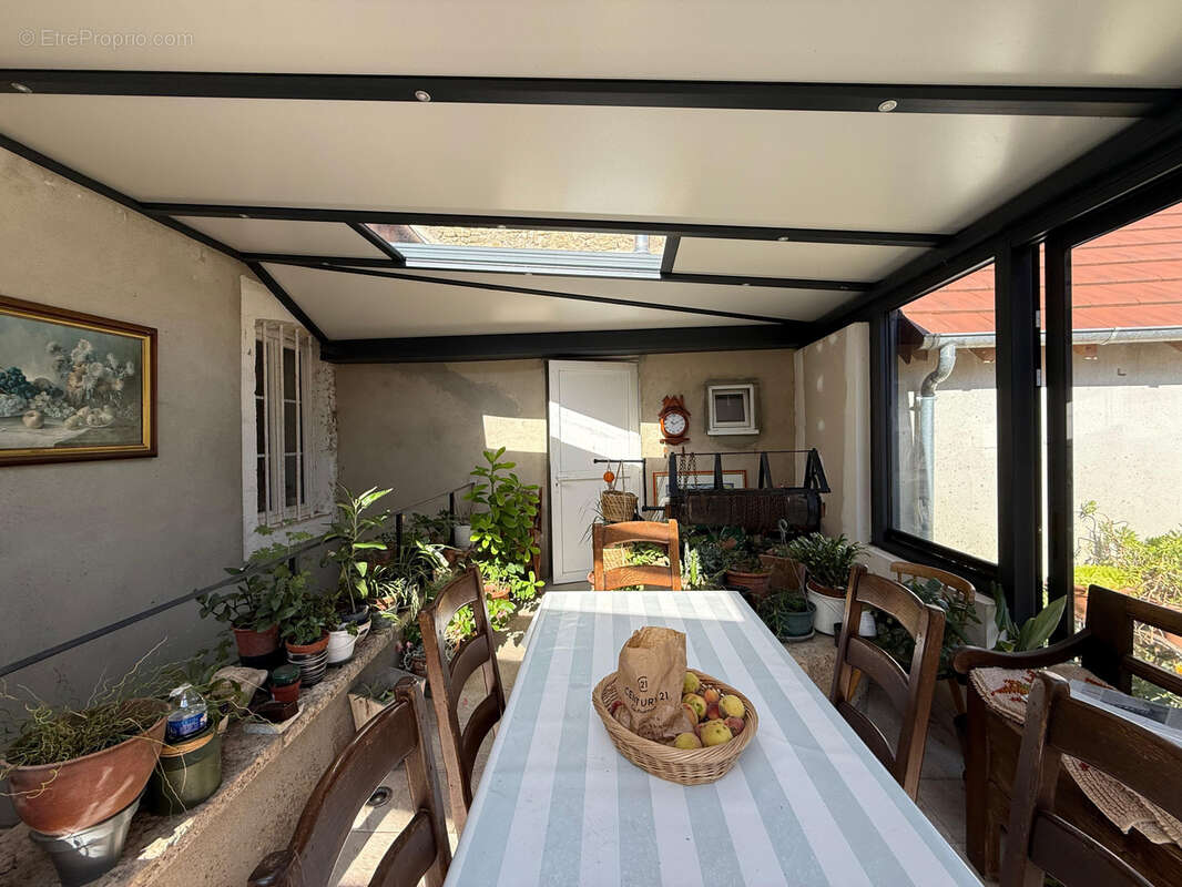 Maison à OUROUER-LES-BOURDELINS