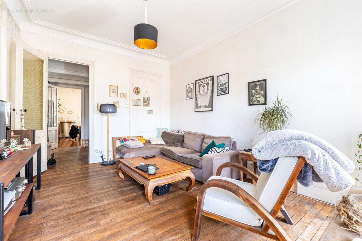 Appartement à BORDEAUX