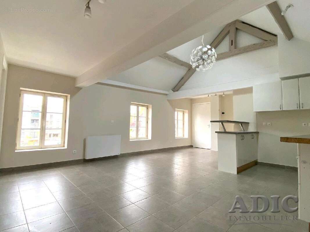 Appartement à DAMMARTIN-EN-GOELE