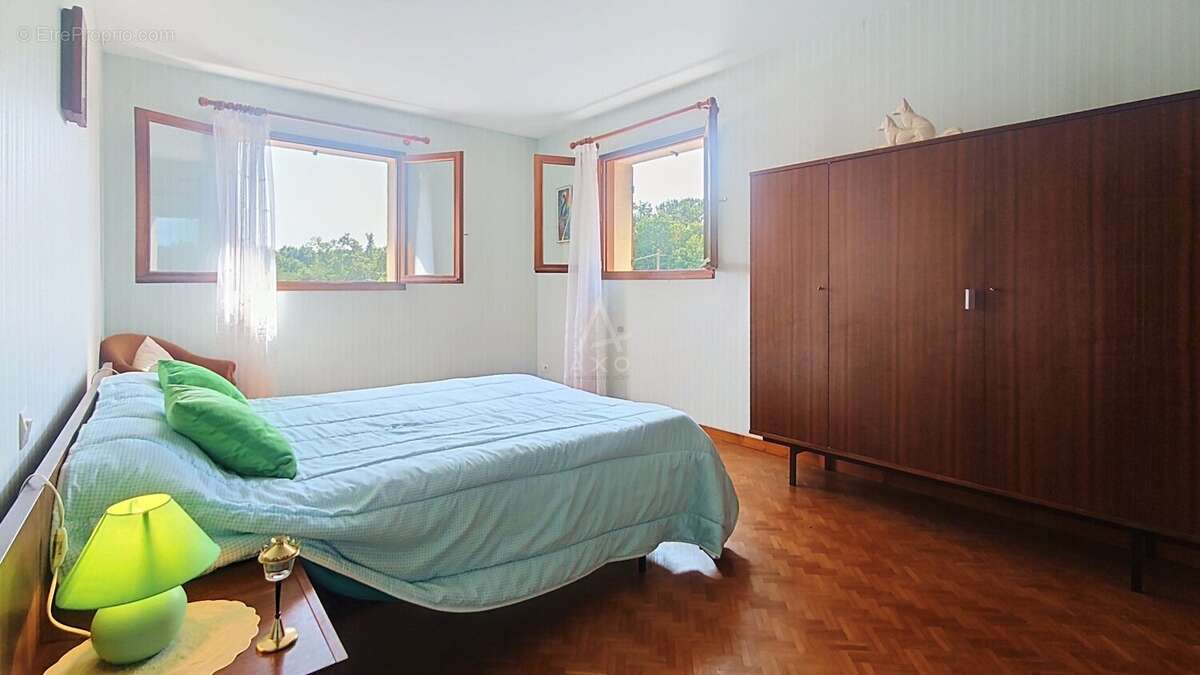 Magnifique maison de 180m2 sur la commune de BERNOS BEAULAC - photo 8