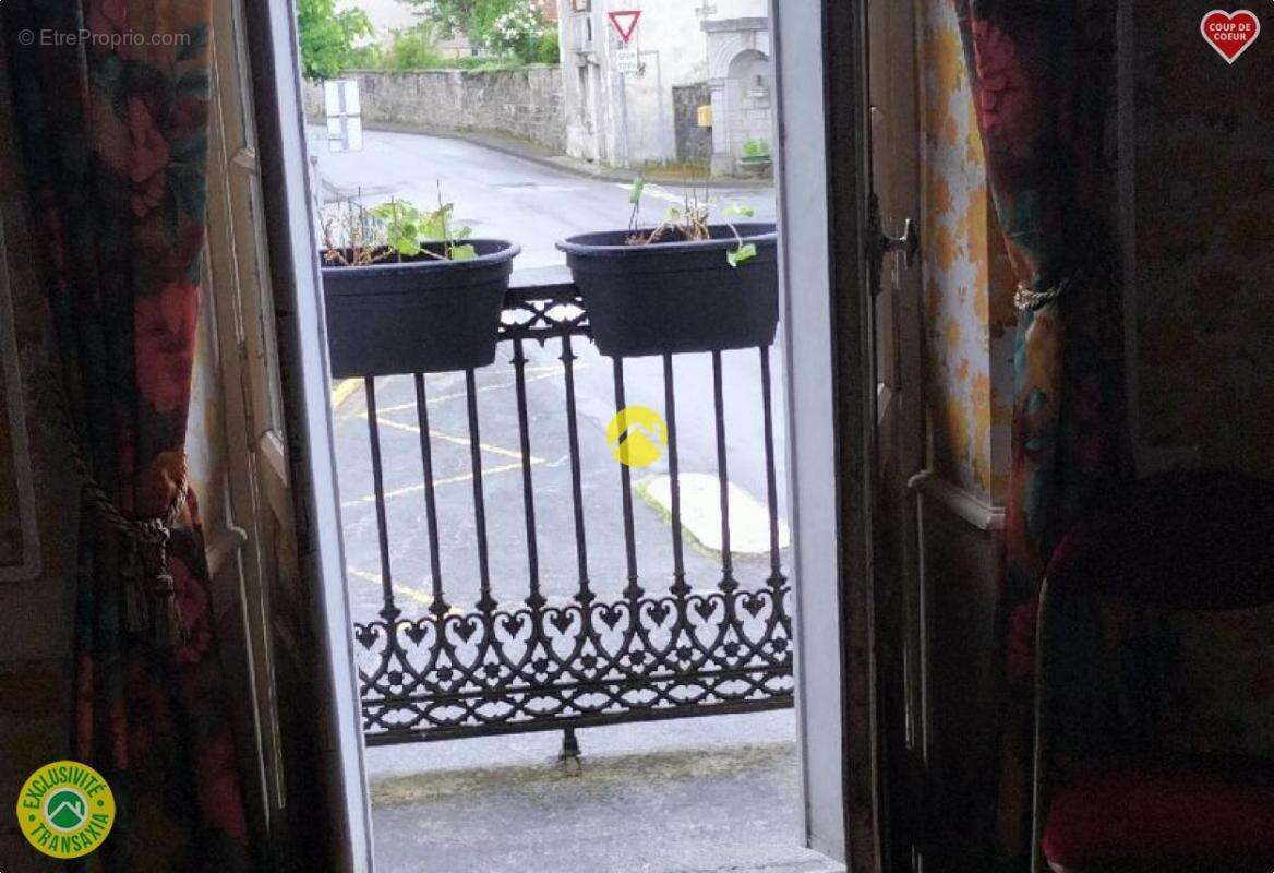 Maison à CHENERAILLES