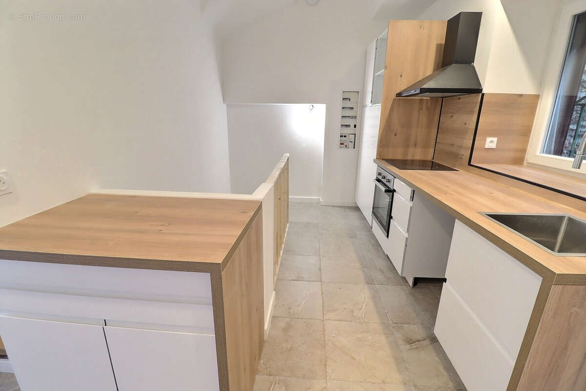 Maison à THEZAN-LES-BEZIERS