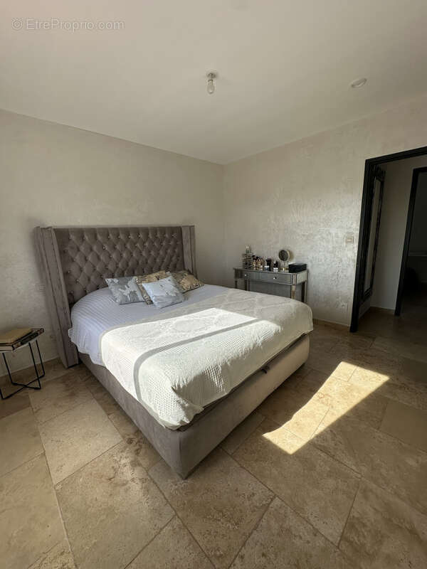 Maison à ROQUEMAURE