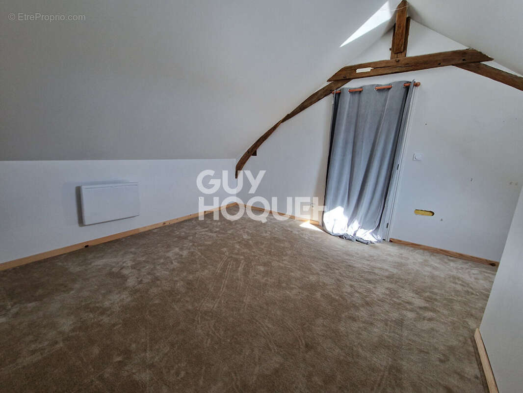 Maison à GENNES-SUR-GLAIZE