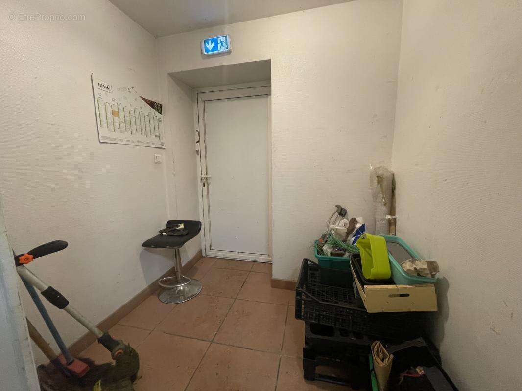 Commerce à INGRANDES