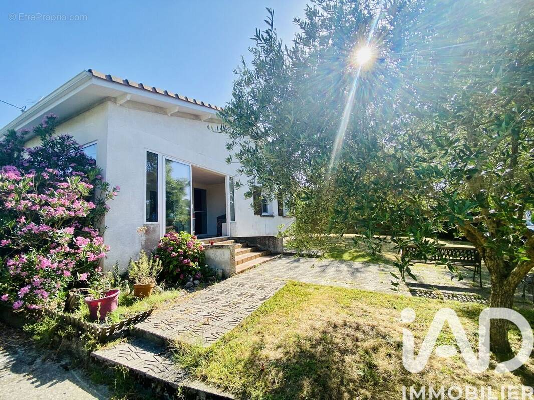 Photo 1 - Maison à BRAX