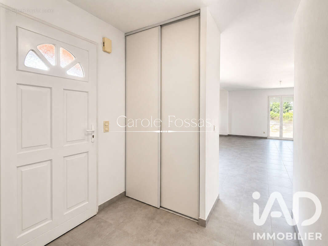 Maison 110 m² à Saint-Hippolyte  - photo 4
