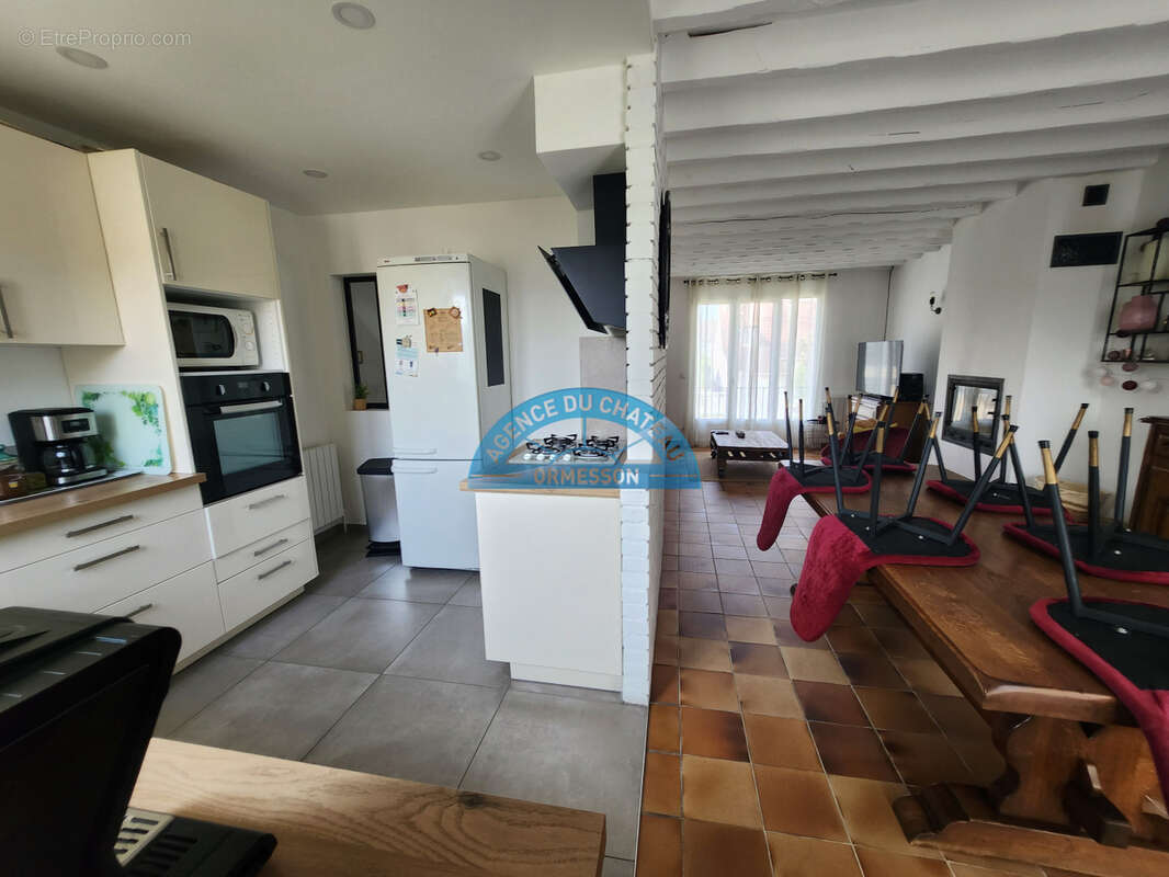 Maison à PONTAULT-COMBAULT