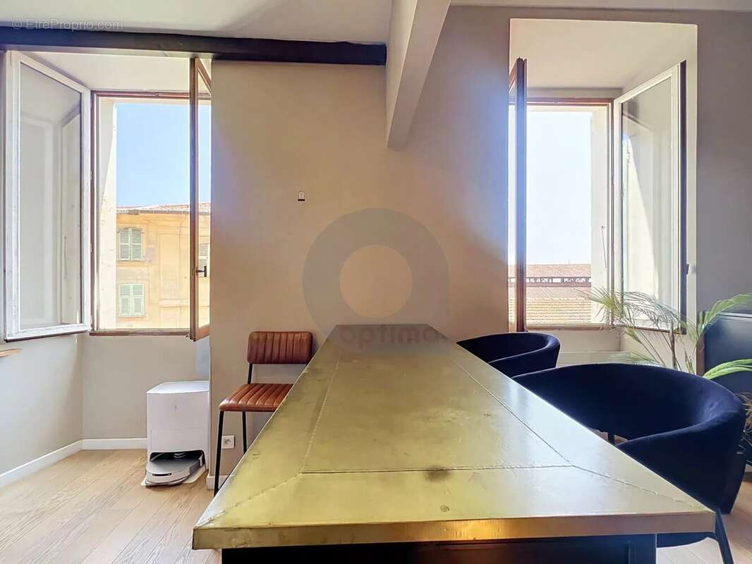 Appartement lumineux avec vue mer à Menton - photo 8