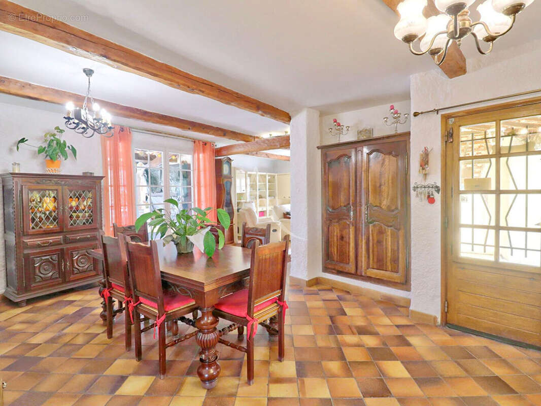 Maison à PIERREVERT